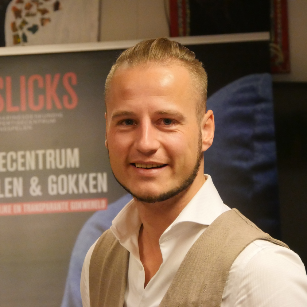 Portretfoto van edwin die zijn ervaringsverhaal vertelt over weer kunnen voelen na zijn gokverslaving