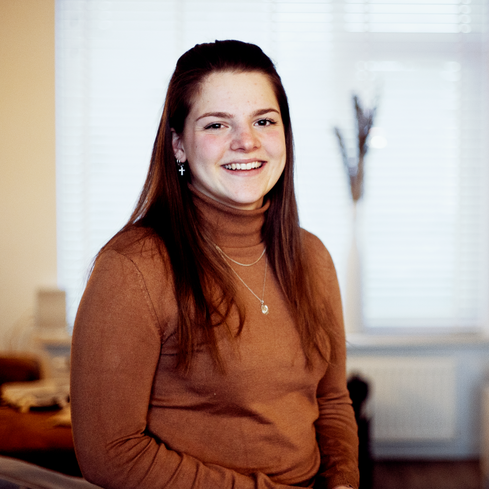 Portretfoto van Suus die haar ervaringsverhaal vertelt over het overwinnen van haar angsten
